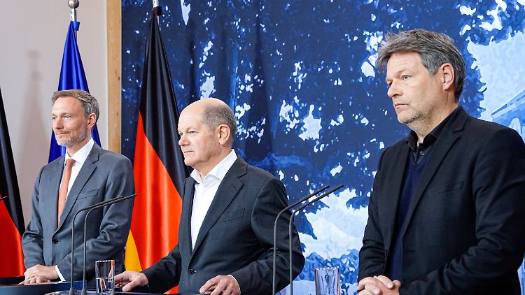 Lindner, Scholz und Habeck hatten eine klare Botschaft: Die Ampel ist nicht zerstritten und die großen Herausforderungen der Zukunft sind schaffbar.