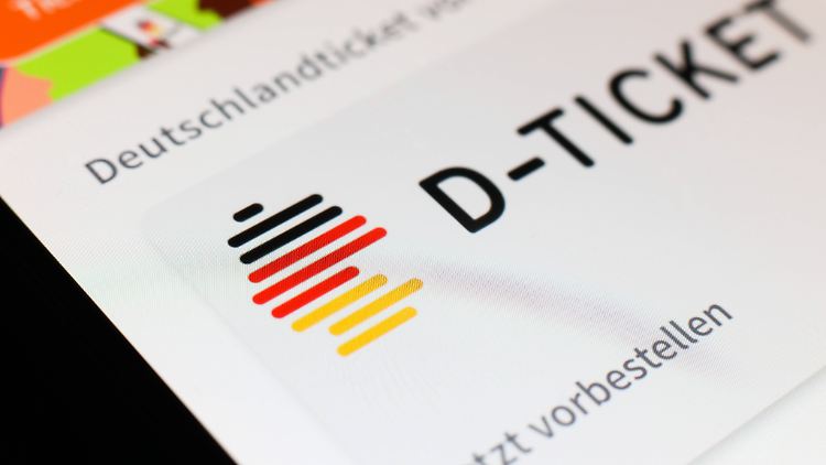 Ein Kraftakt aller Verkehrsunternehmen und -verbünde: Ab dem 1. Mai gilt ein deutschlandweiter Tarif.