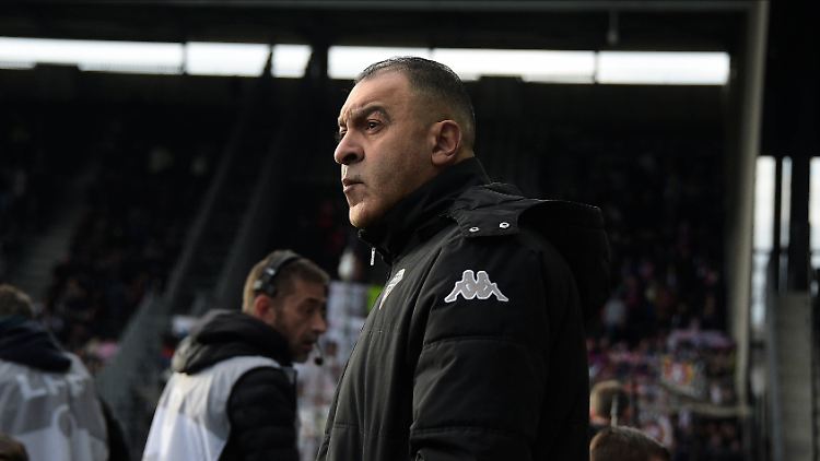 Abdel Bouhazama verabschiedete sich mit einem Skandal aus Angers.