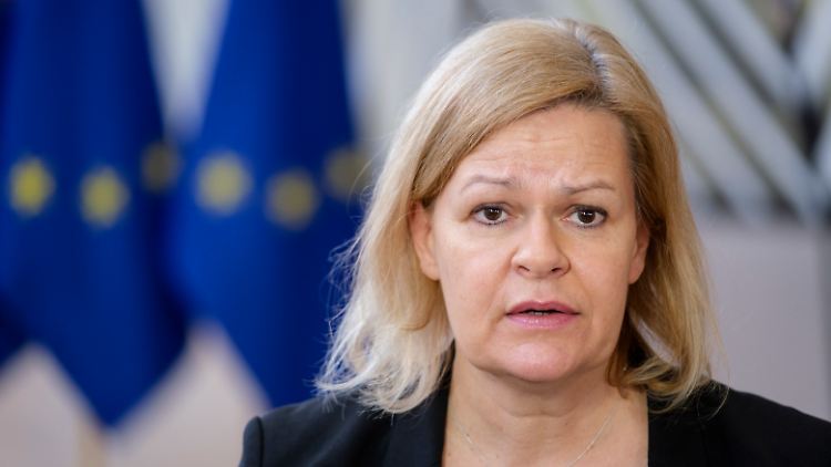 Auch Bundesinnenministerin Nancy Faeser hofft, dass sich die EU-Staaten ihren Verpflichtungen zur Rücknahme von Asylbewerbern bewusst sind.