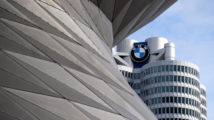 Der Vorsteuergewinn von BMW schnellte im vergangenen Jahr um 46,4 Prozent auf 23,5 Milliarden Euro nach oben. 