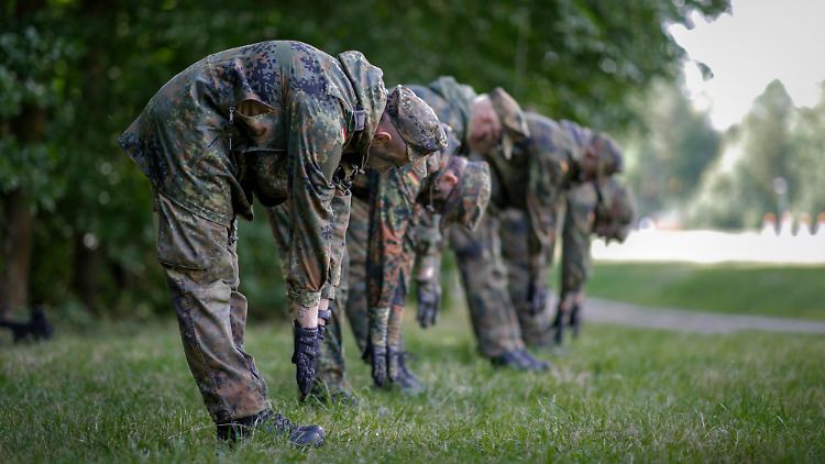 "Wir müssen uns von der Erwartungshaltung verabschieden, dass ausschließlich fitte, leistungsfähige, junge Menschen kommen", sagt Generalmajor Kurczyk.