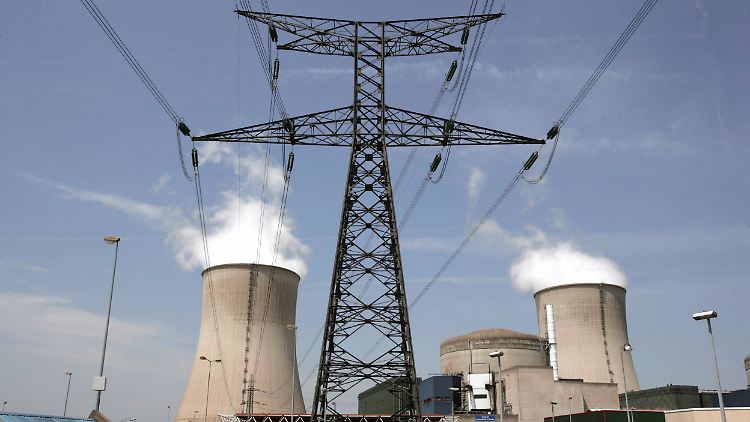 Betroffen seien ein Reaktor des Atomkraftwerks Cattenom sowie ein weiterer des Atomkraftwerks Penly, teilte die Behörde für Atomsicherheit mit.