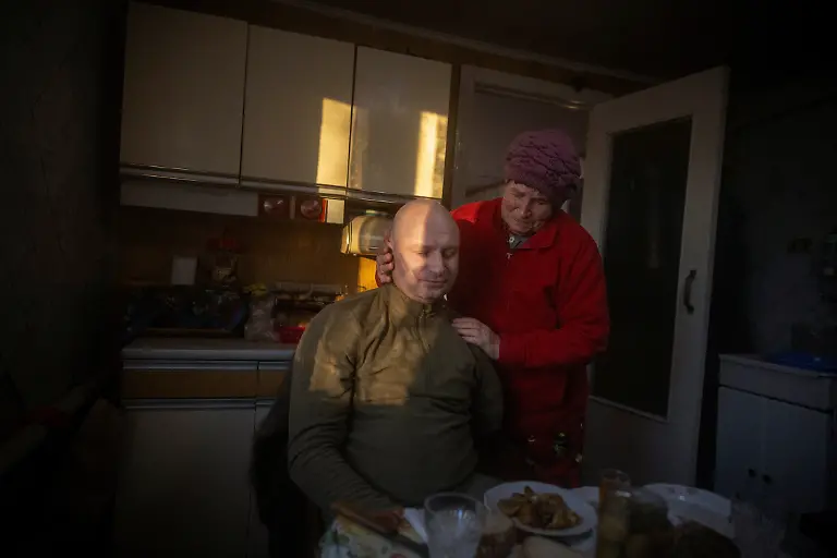 Oleksandr-Revtiukh-mit-Oma2