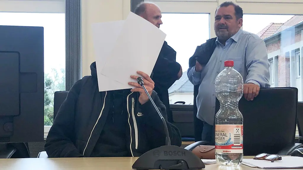 Zum-Auftakt-eines-Berufungsprozesses-um-einen-toedlichen-Verkehrsunfall