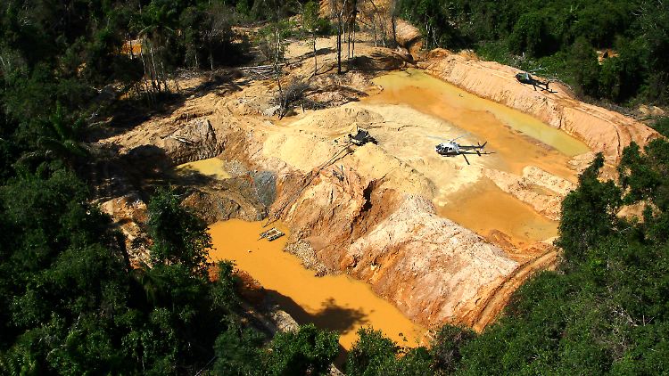 Blick auf ein illegales Bergbaulager im brasilianischen Bundesstaat Roraima.