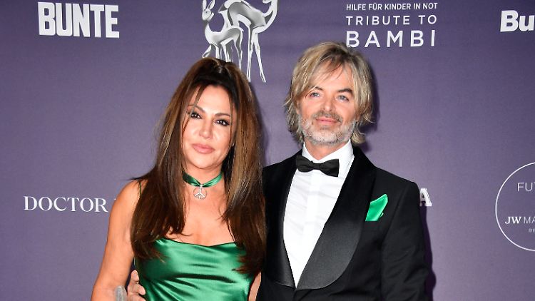 Da passte sein Einstecktuch noch zu ihrem Kleid, aber die beiden letztendlich nicht mehr zueinander.