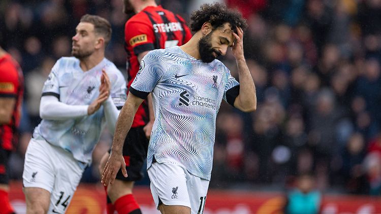 Mo Salah verzweifelt nach seinem vergebenen Elfmeter. 