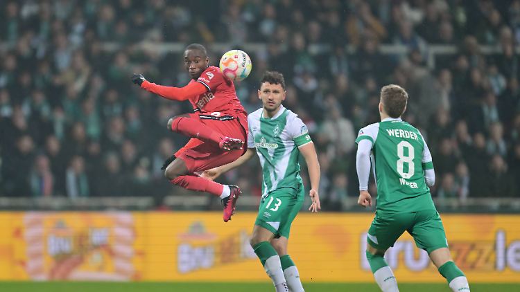 Moussa Diaby und Bayer Leverkusen sind in der Bundesliga weiter auf dem Vormarsch.