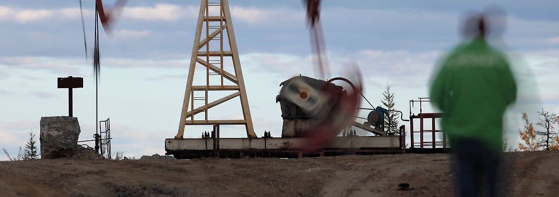 Tiefpumpe im russischen Usinsk. Russland hat im vergangenen Jahr dank hoher Ölpreise einen Handelsüberschuss von gut 311 Milliarden Euro erzielt.