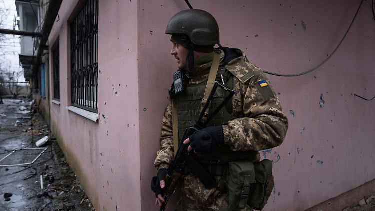 Die Ukraine bereitet sich momentan auf ihre in den nächsten Wochen zu erwartende Gegenoffensive vor.