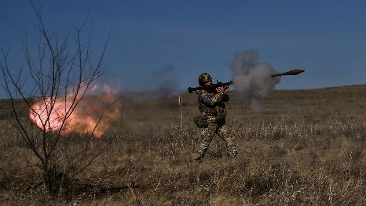 Die Ukraine wehrt die Vorstöße der Russen in den meisten Gebieten erfolgreich ab.
