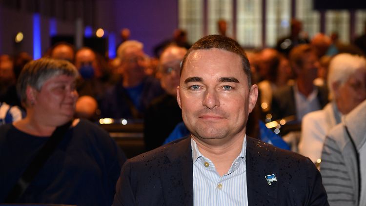 Ein Bild, das es wahrscheinlich nicht mehr geben wird: Lars Windhorst bei einer Hertha-Mitgliederversammlung.