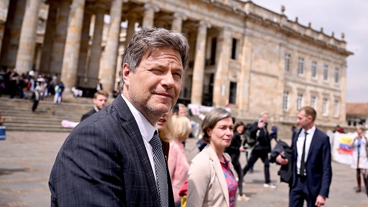 Robert Habeck in der kolumbianischen Hauptstadt Bogotá. Mittlerweile ist er wieder in Berlin.