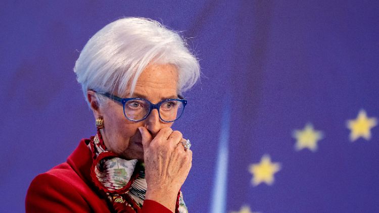 EZB-Präsidentin Christine Lagarde blickt derzeit vor allem auf die Inflation.