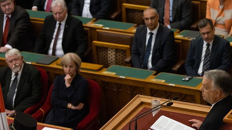 Das ungarische Parlament stimmt auf Betreiben von Orbans Fidesz-Partei später über den NATO-Beitritt Schwedens und Finnlands ab.