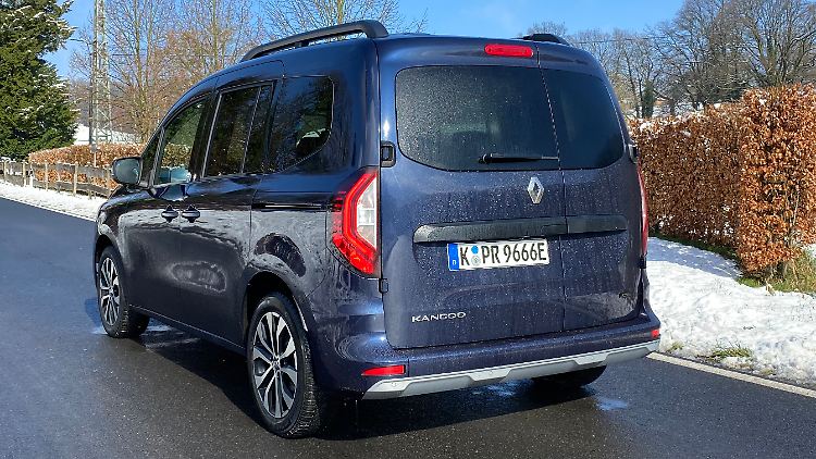 Bei genauem Hinsehen erkennt man, dass Renault Kangoo und Mercedes T-Klasse Brüder sind.