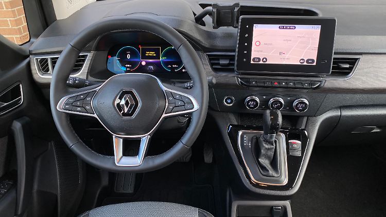 Renault hält auch klassischen Schaltern die Treue. Die Temperatursteuerung erfolgt über Drehregler.