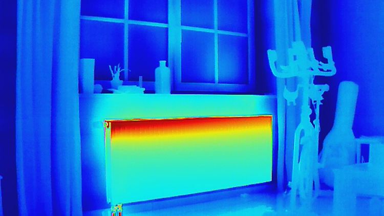 Thermalanalyse einer laufenden Heizung: Die Gaspreise sinken erst in sechs bis zwölf Monaten, vermutet die Netzagentur.