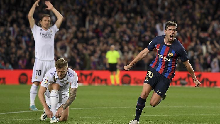 Barcelonas Sergi Roberto jubelt nach seinem Treffer zum zwischenzeitlichen Ausgleich.
