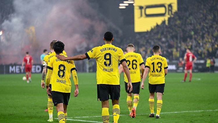 Bei Borussia Dortmund, so sagt der Schiri-Boss, hatten sie Glück mit einer Entscheidung.