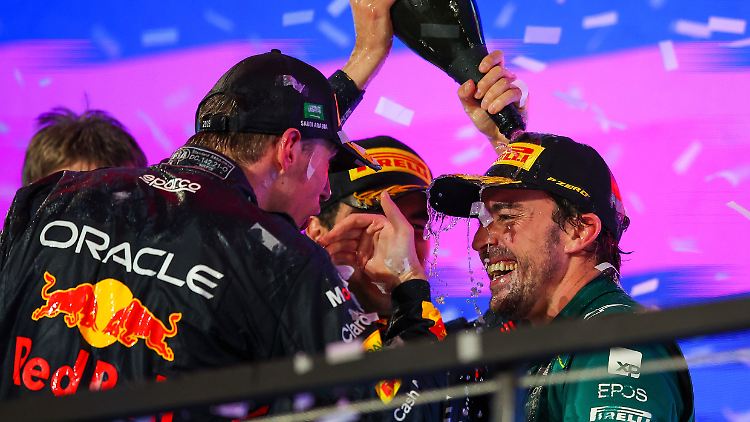 Die Protagonisten eines "Formel-1-Dramas": Die überlegenen Red-Bull-Piloten und Fernando Alonso.
