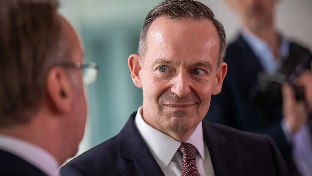 Verkehrsminister-Volker-Wissing-male-Horrorszenarien-an-die-Wand-um-auch-in-Zukunft-nichts-tun-zu-muessen-sagt-Greenpeace-Mobilitaetsexpertin-Clara-Thompson