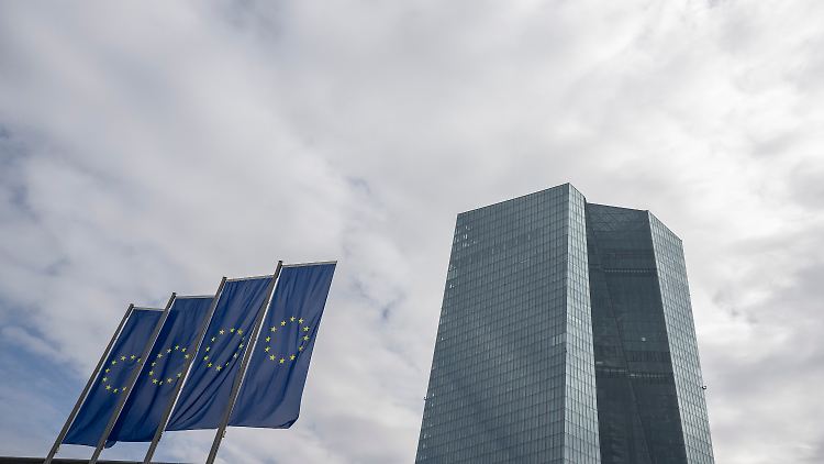 Die Verknappung der Liquidität auf den Finanzmärkten dürfte die Inflation bremsen.