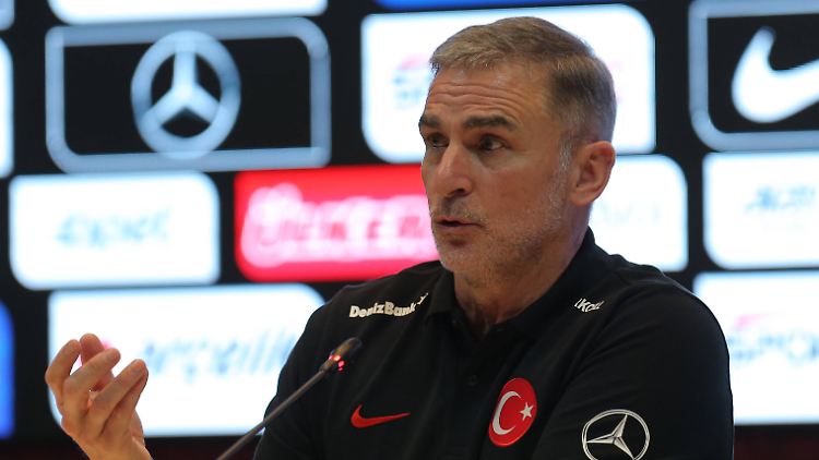 Für Kuntz wäre es eine persönliche Heim-EM. Der Türkei verspricht er schonmal vollmundig die Teilnahme.