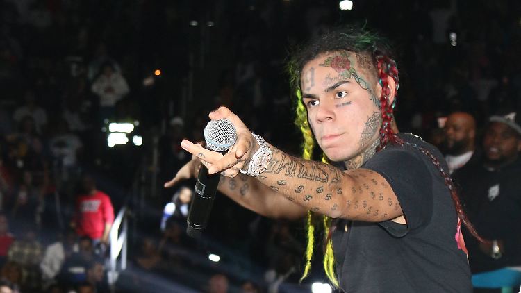 Wurde Opfer eines Angriffs: Tekashi 6ix9ine.