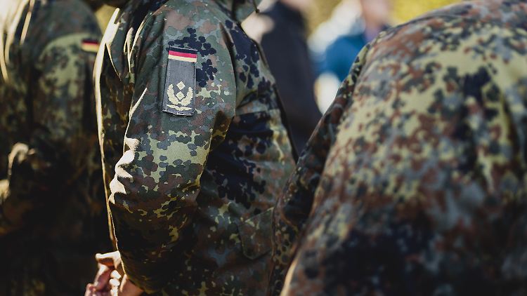 63 Prozent der Bürgerinnen und Bürger glauben, dass sich die Bundesrepublik im Kriegsfall nicht verteidigen kann.