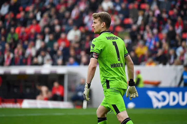 bg-leverkusen-saison-67