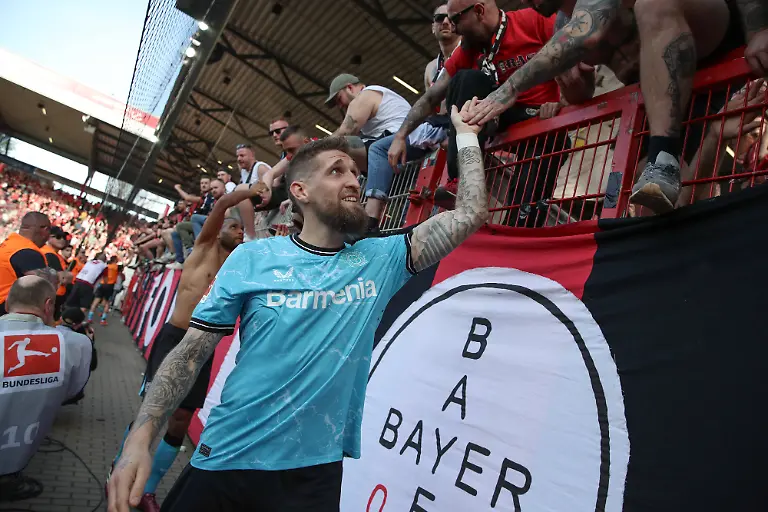 bg-leverkusen-saison-61