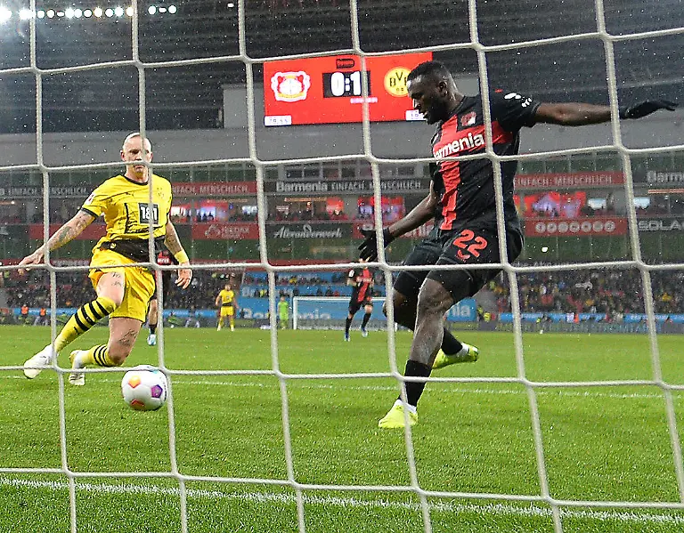 bg-leverkusen-saison-39