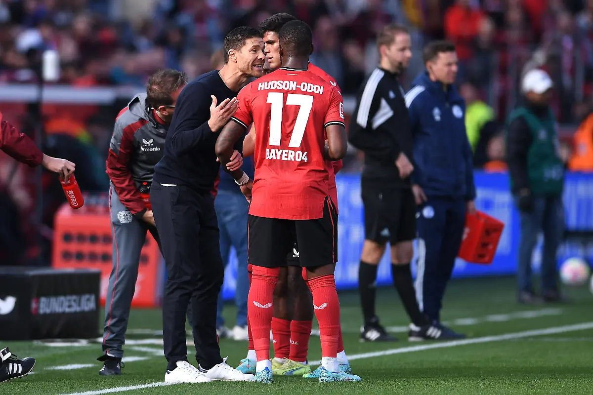 bg-leverkusen-saison-27