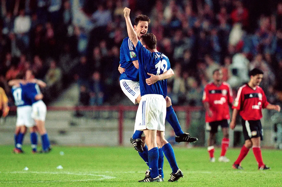 bg-leverkusen-saison-19