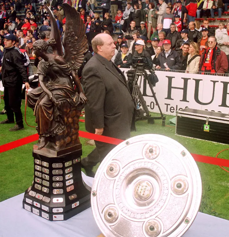 bg-leverkusen-saison-16