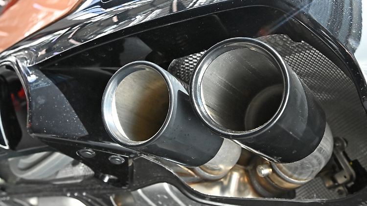 Das europäische Verbot des Verbrenner-Motors könnte sich laut Weber als schwerer industriepolitischer Fehler erweisen, von dem China profitiere.