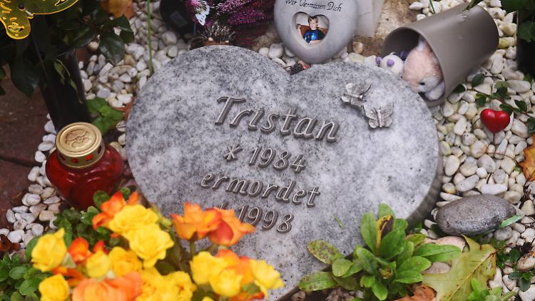 Das Grab von Tristan gibt es inzwischen nicht mehr, stattdessen eine private Gedenkstätte.
