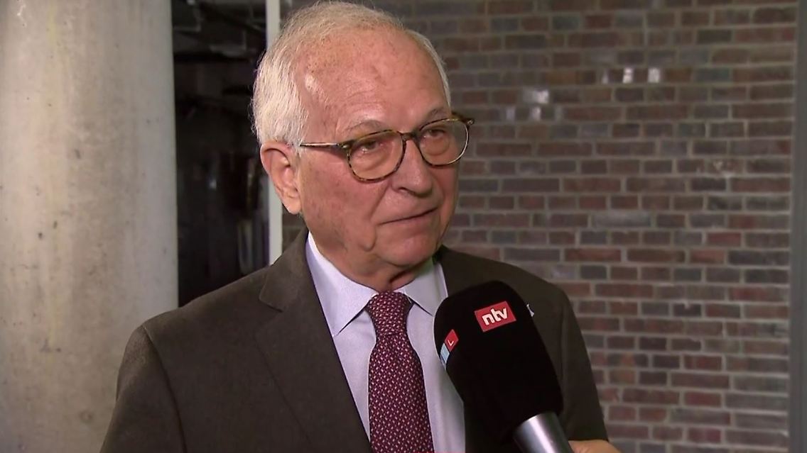 ischinger.JPG