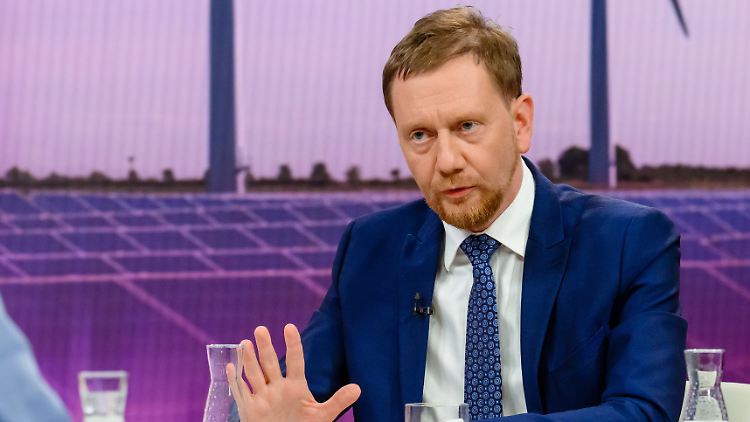 Sachsens Ministerpräsident Kretschmer ist von Robert Habecks Plan zum Verbot neuer Gas- und Ölheizungen nicht überzeugt.