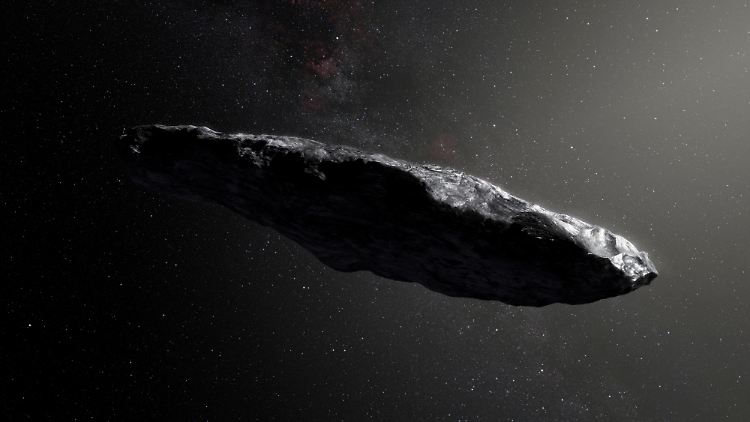 'Oumuamua sorgte 2017 für Aufsehen, weil es das erste nachgewiesene interstellare Objekt war. Seine ungewöhnliche Form führte zu Spekulationen über seine Herkunft.