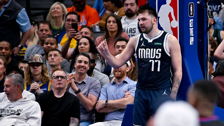 Doncic kommt sein Fingerreifen teuer zu stehen.