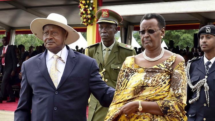 Initiatorin des "Anti-Homosexualitäts-Gesetzes" ist Präsidentenfrau Janet Museveni.