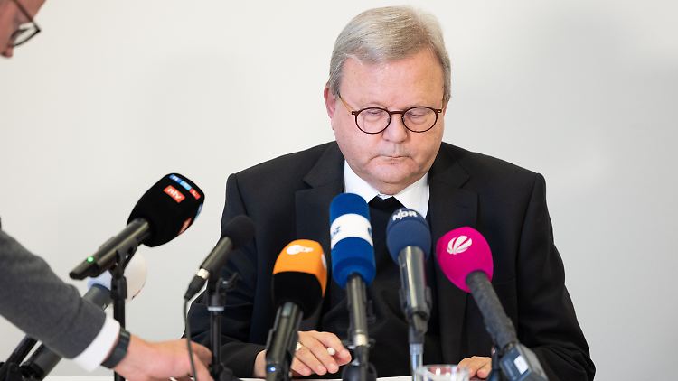 Bode hatte zuletzt noch mitgeteilt, im Amt bleiben zu wollen
