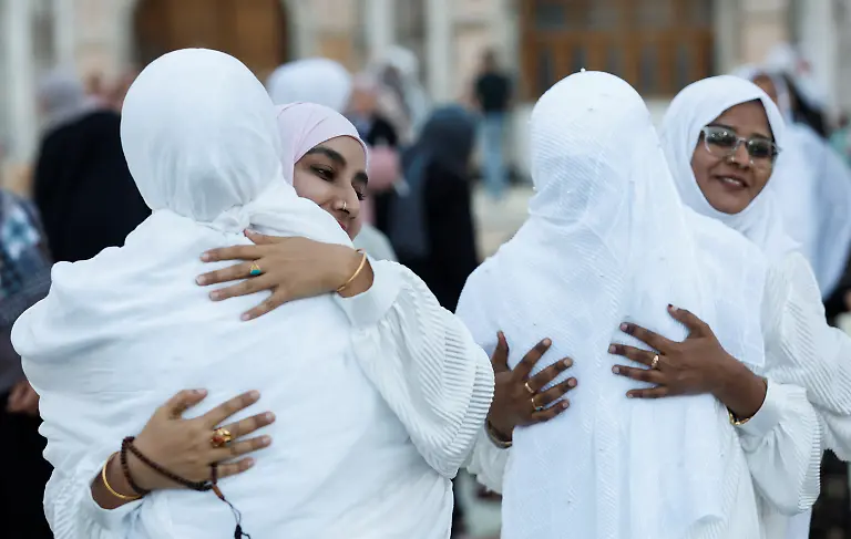 4c1e7cb71e017c7fa65c7f714f8aa985