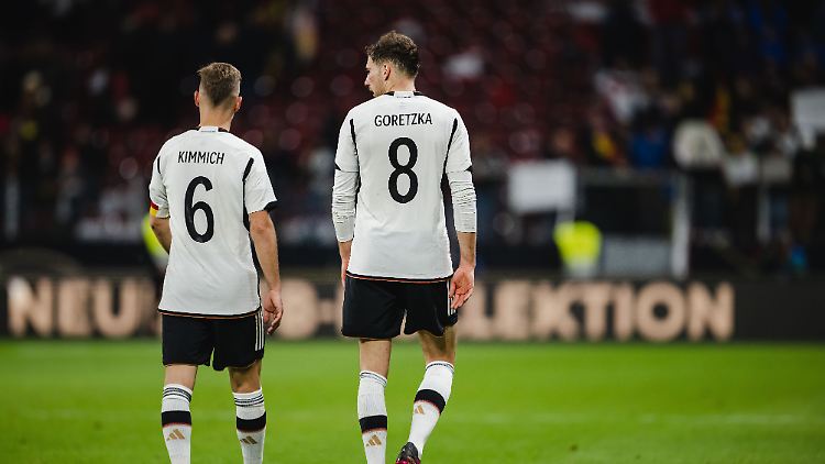 "Ich wäre ja doof, wenn ich jetzt meinem Chef widersprechen würde. Ich persönlich hatte sicherlich keine Risse zu Julian, aber ich weiß nicht, wie das bei anderen Spielern war", sagte Leon Goretzka.