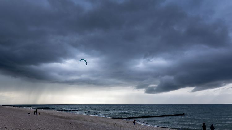 Dunkle Wolken und Kälte: Es wird ungemütlich.