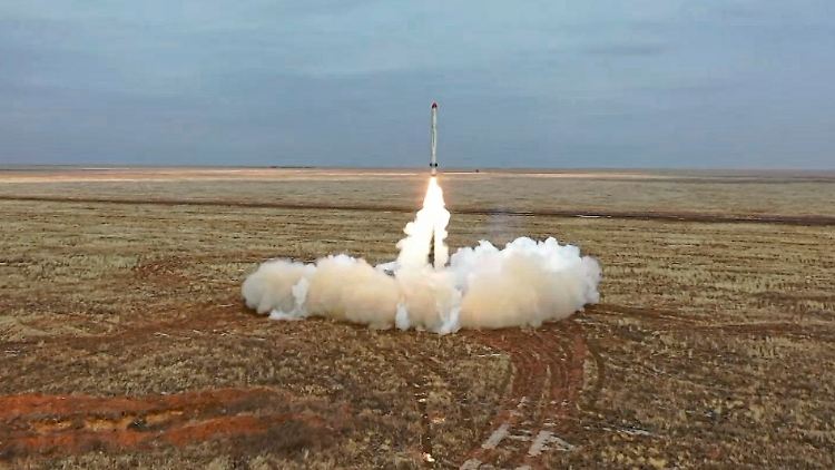 Am Samstag kündigte der russische Präsident Putin die Stationierung taktischer Atomwaffen in Belarus sowie die Lieferung von Iskander-Raketen an. 