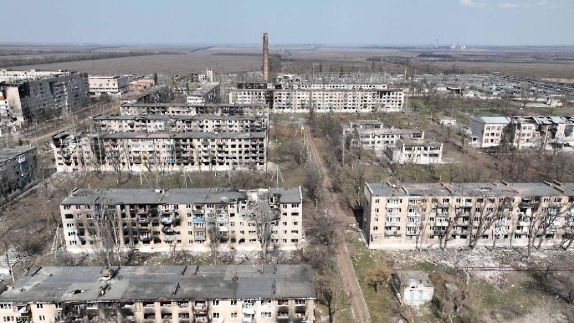 2023-03-26T141607Z_2020876294_RC2P10A8QUDV_RTRMADP_3_UKRAINE-CRISIS.JPG